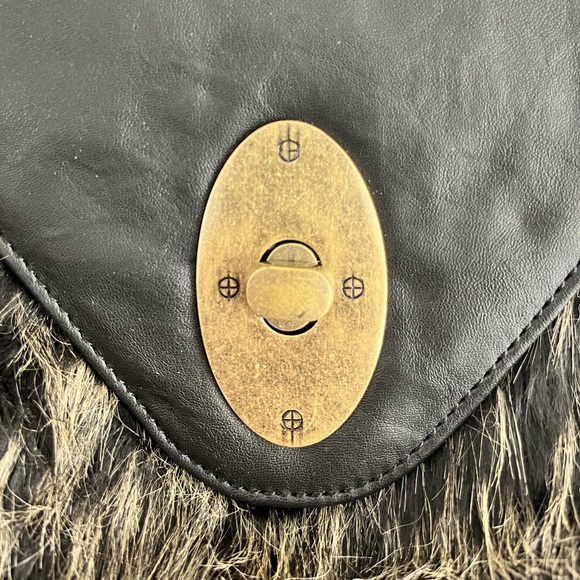 Item 050: NWT Adrienne Landau Faux Fur Convertible Crossbody-Handbag - Picture 4 of 8